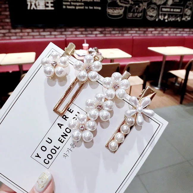Fashion Korean Pearl Flower Hair Clip Side Clip Hairpin Elegant Wedding Engagement Headwear Accessories For Women Wholesale
Fashion Korean Pearl Flower Hair Clip Side Clip Hairpin Elegant Wedding Engagement Headwear Accessories For Women Wholesale