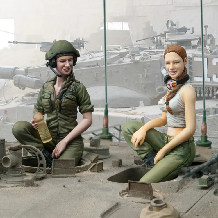 1:16 Resin Figure Model Kit Unassambled Unpainted 16164 (2 figures and Resin water bottle)
1:16 Resin Figure Model Kit Unassambled Unpainted 16164 (2 figures and Resin water bottle)