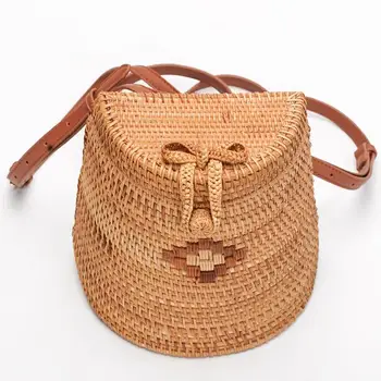 New Handmade Woven Rattan Backpacks Women Pu Leather Bow Hasp Inside Blue Flowers Print Backpack Ladies Double Straps Bags
New Handmade Woven Rattan Backpacks Women Pu Leather Bow Hasp Inside Blue Flowers Print Backpack Ladies Double Straps Bags