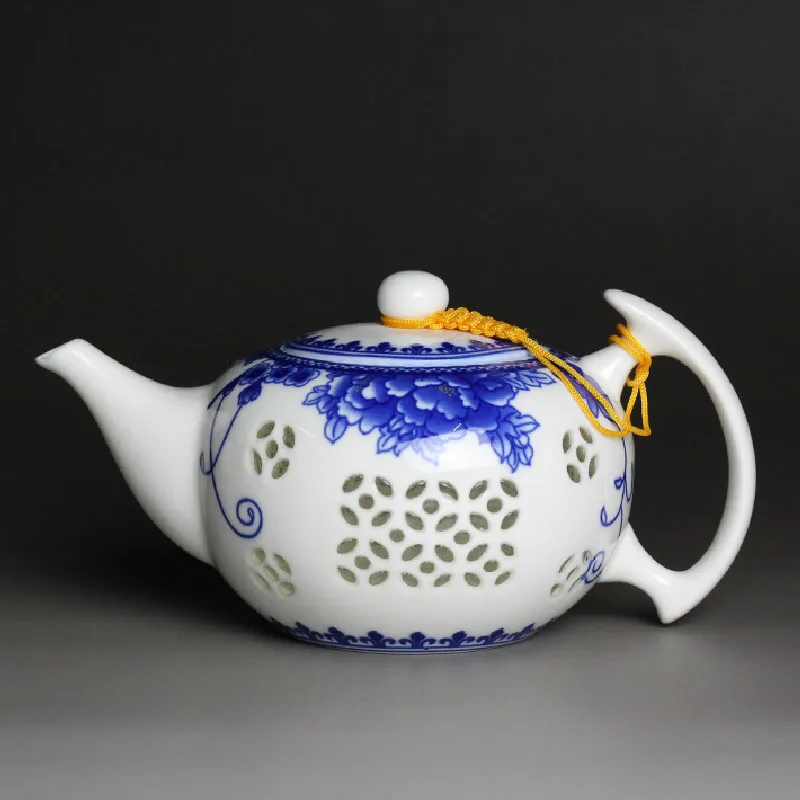 Jingdezhen Porcelain Teapot Ceramics Kung Fu Large Capacity Blue and White Teapots 500ML
Jingdezhen Porcelain Teapot Ceramics Kung Fu Large Capacity Blue and White Teapots 500ML