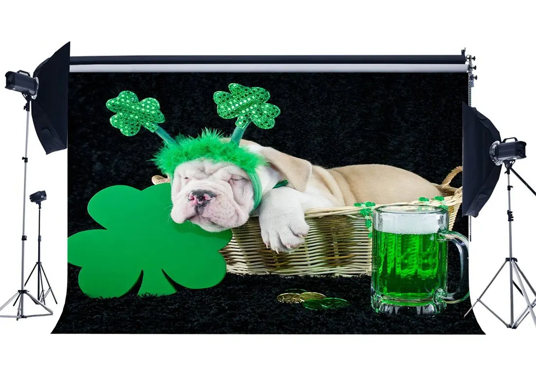 

Happy St.Patrick's Day Backdrop Lucky Irish Shamrock Green Four-leaf Clover Leprechaun's Pot of Background