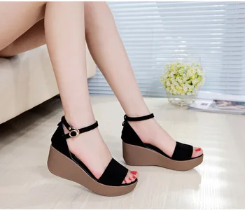 2019 summer black scrub with Korean version of the muffin platform women's wedge 40-43 yards sandals women
2019 summer black scrub with Korean version of the muffin platform women's wedge 40-43 yards sandals women