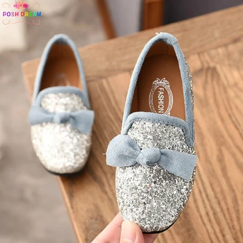 

POSH DREAM Sky Blue Bling Bling Girls Soft Leather Flat Shoes Princess New Girls Shoes In Slivery Children Bean Shoes for Kids
