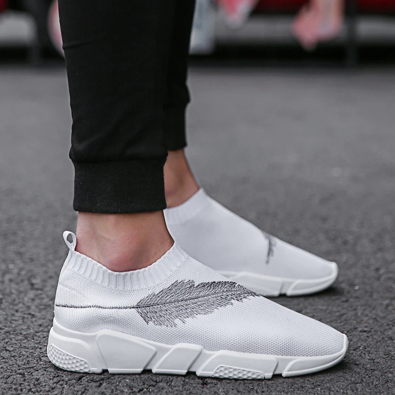 Run Shoes Breathable Running Shoes for Men Sneakers Bounce Summer Outdoor Sport Shoes Professional Training Shoes Brand Designer
Run Shoes Breathable Running Shoes for Men Sneakers Bounce Summer Outdoor Sport Shoes Professional Training Shoes Brand Designer