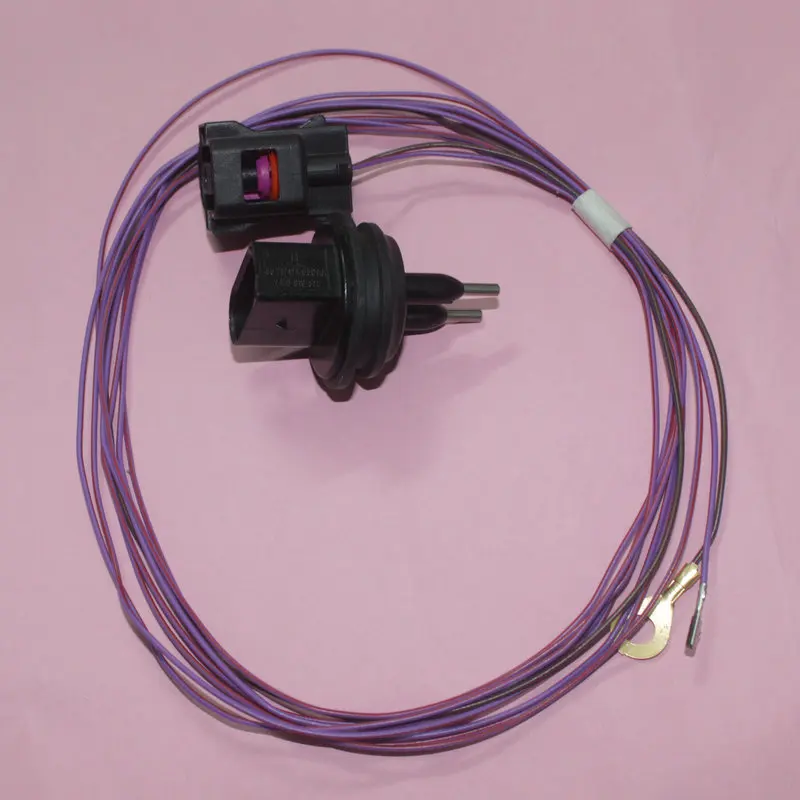 for VW Golf 6 MK6 Jetta Tiguan Touran Windshield washer fluid liquid level sensor glass water level sensor 
for VW Golf 6 MK6 Jetta Tiguan Touran Windshield washer fluid liquid level sensor glass water level sensor