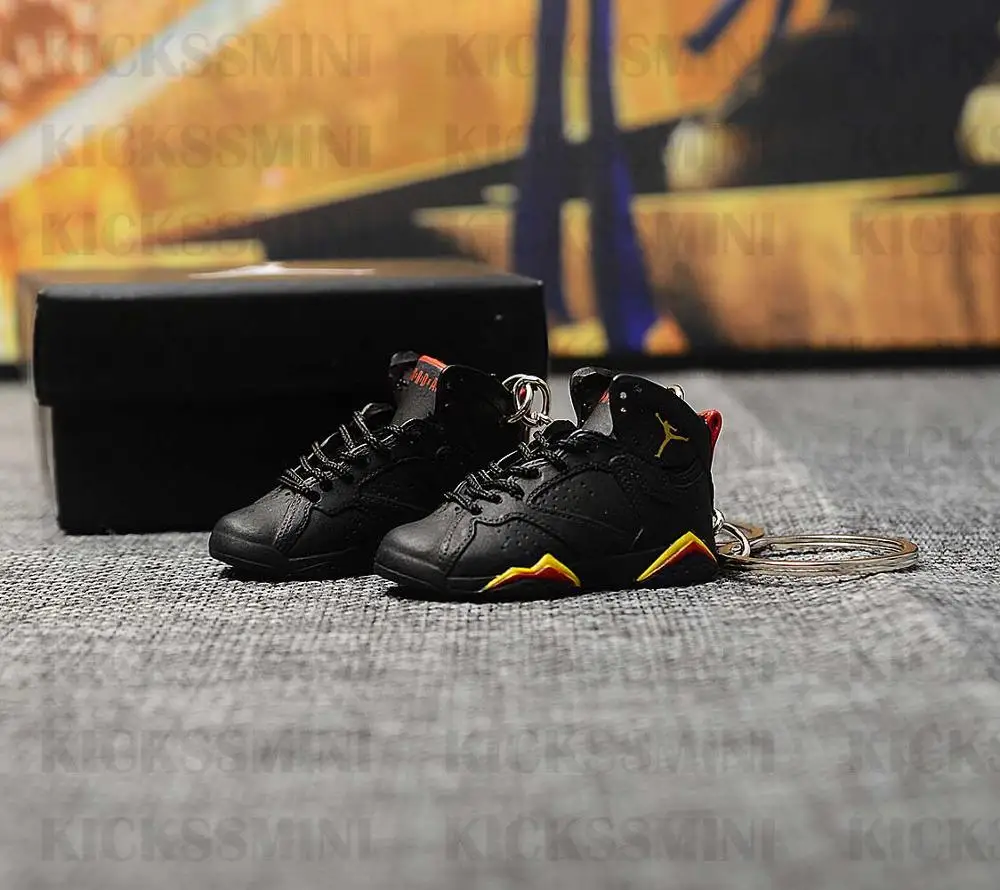 dropshipping top quality AJ7 German war vehicle sneaker keychains 1/6 SCALE 3D Mini Shoe Sneaker JORDAN keychain doll accessory
dropshipping top quality AJ7 German war vehicle sneaker keychains 1/6 SCALE 3D Mini Shoe Sneaker JORDAN keychain doll accessory