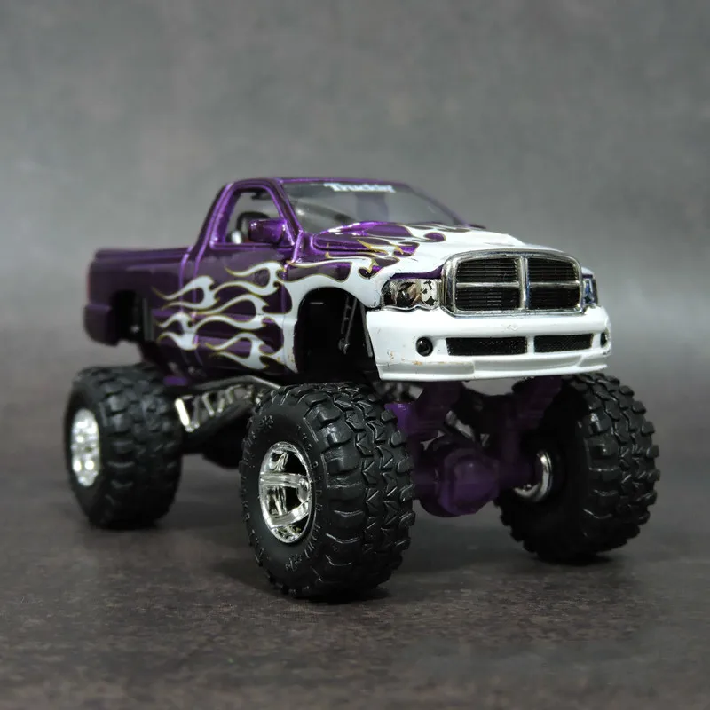 American Series New Special Die Casting Metal 1/64 Pickup Truck Big Foot Car Home Display Collection Model Toys For Children
American Series New Special Die Casting Metal 1/64 Pickup Truck Big Foot Car Home Display Collection Model Toys For Children