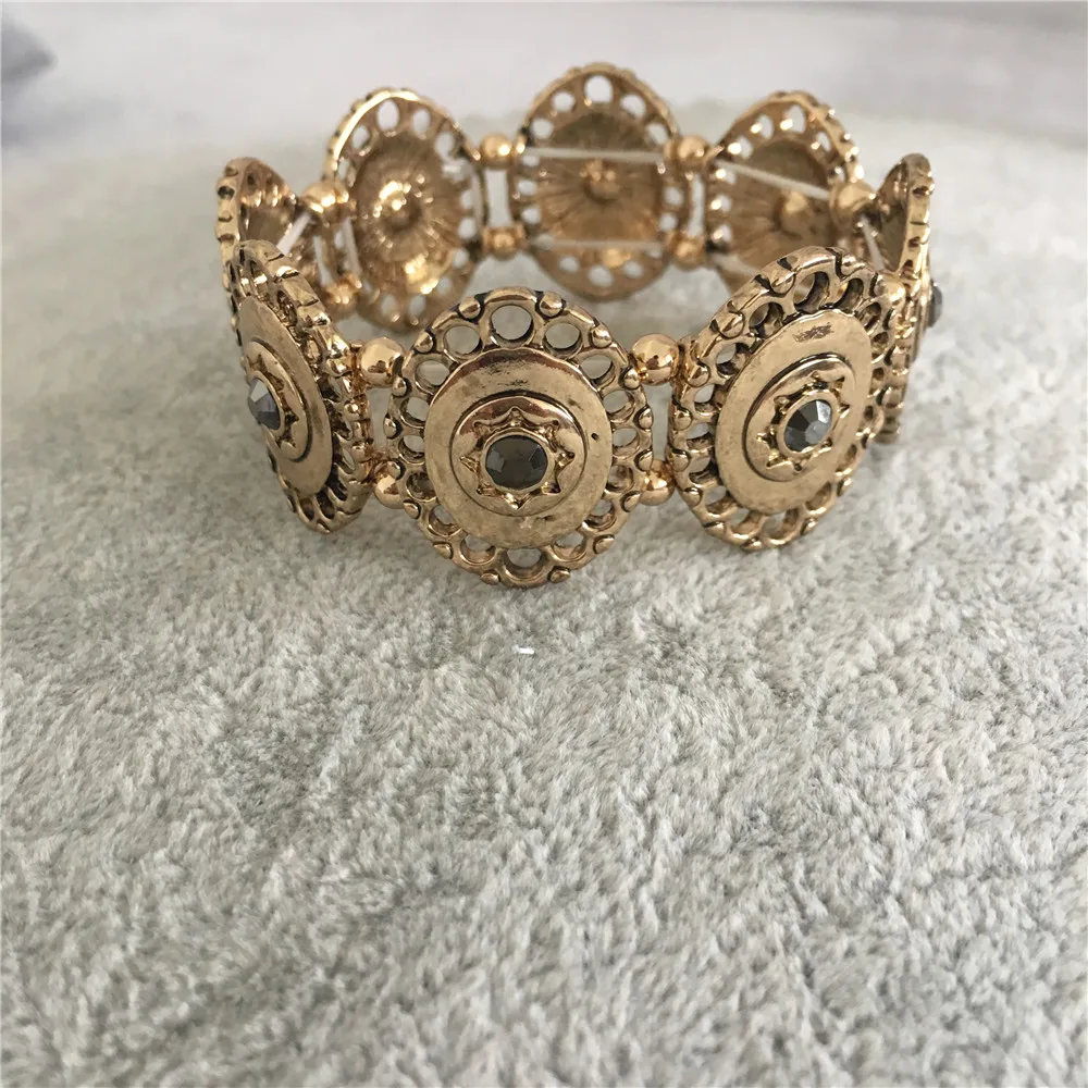 CLASSIC BRACELET VINTAGE ANTIQUE GOLD COLOR PLATING DARK STONE STRAND BRACELET FOR WOMEN GIRL
CLASSIC BRACELET VINTAGE ANTIQUE GOLD COLOR PLATING DARK STONE STRAND BRACELET FOR WOMEN GIRL