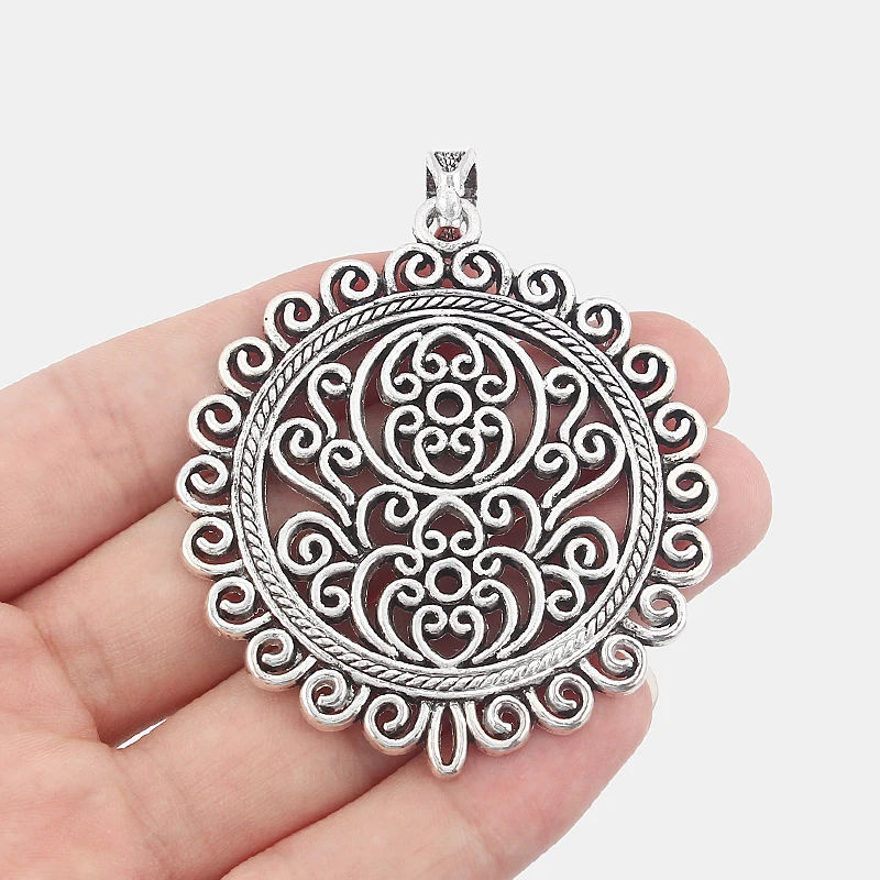 6PCS Antique Silver Hollow Filigree Round Flower Charm Pendant for Necklace Jewelry Making Finding 65x56mm
6PCS Antique Silver Hollow Filigree Round Flower Charm Pendant for Necklace Jewelry Making Finding 65x56mm