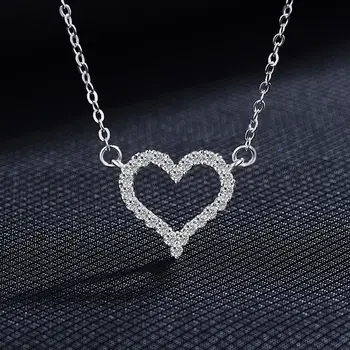 High Quality Simple Hollow Love Heart Pendant Necklaces Elegant Shining Crystal Necklace Wedding Party Jewelry Hot Gift 
High Quality Simple Hollow Love Heart Pendant Necklaces Elegant Shining Crystal Necklace Wedding Party Jewelry Hot Gift