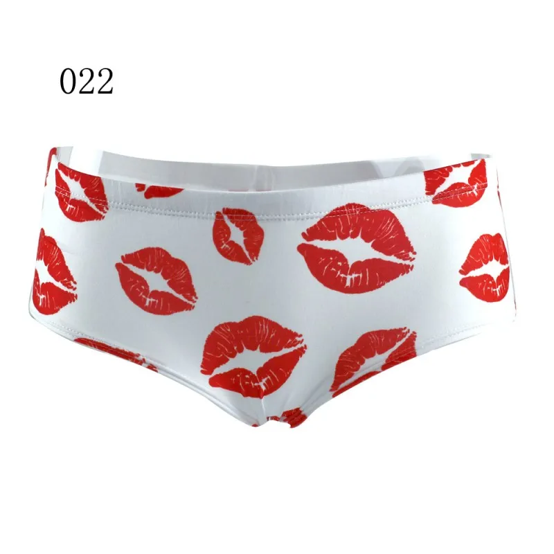 2018 New Womens Triangular mutande Shorts Multicolor Elastic Waist Smile kiss Shorts Mid Waist Waist Love Print Casual Shorts
2018 New Womens Triangular mutande Shorts Multicolor Elastic Waist Smile kiss Shorts Mid Waist Waist Love Print Casual Shorts