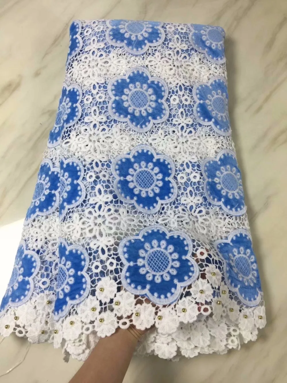 Velvet milk silk Sky blue African Lace Fabric 2018 High Quality Lace Embroidery French Mesh With Beads Nigerian Lace Fabrics
Velvet milk silk Sky blue African Lace Fabric 2018 High Quality Lace Embroidery French Mesh With Beads Nigerian Lace Fabrics