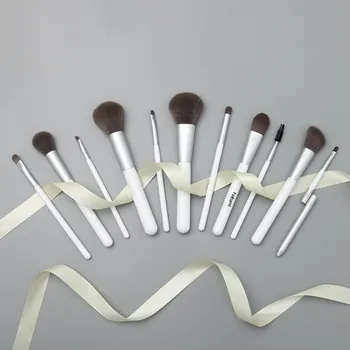 Make up brushes set professional 12PCS Wooden Foundation Concealer Brushes Eyebrow Eyeshadow Brush Makeup Brush Tools Y527
Make up brushes set professional 12PCS Wooden Foundation Concealer Brushes Eyebrow Eyeshadow Brush Makeup Brush Tools Y527