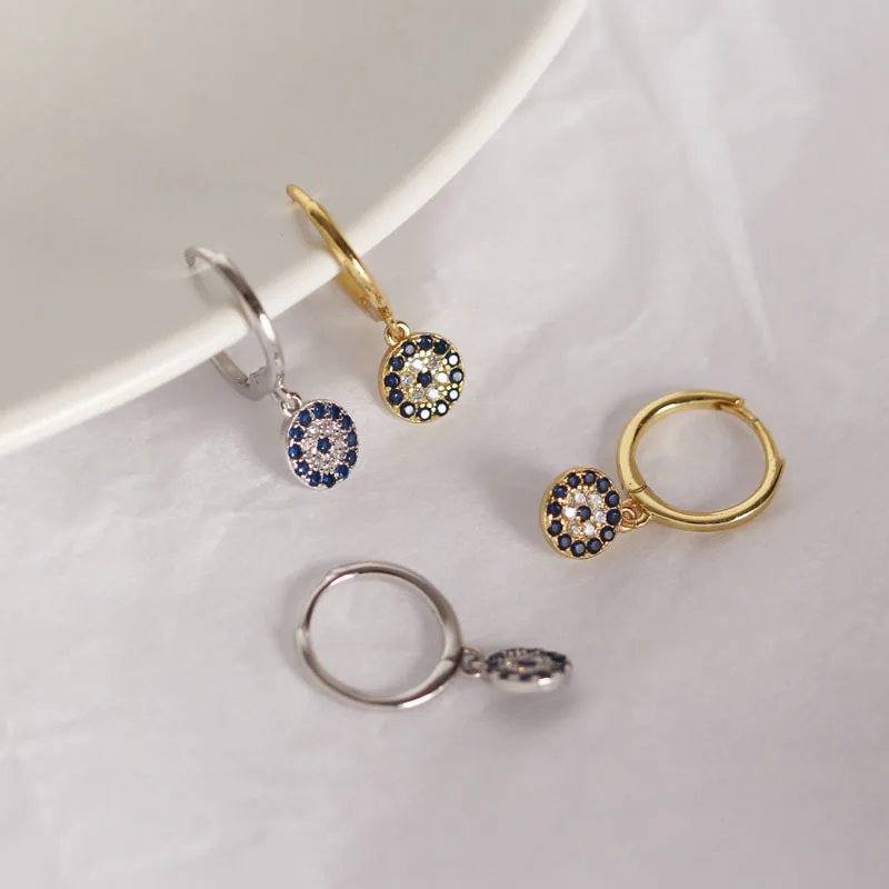 S925 Sterling Silver Geometric Circular Devil's Eye Drilling Ear Nails Classic Earring for Women Silver Ear Buckle
S925 Sterling Silver Geometric Circular Devil's Eye Drilling Ear Nails Classic Earring for Women Silver Ear Buckle