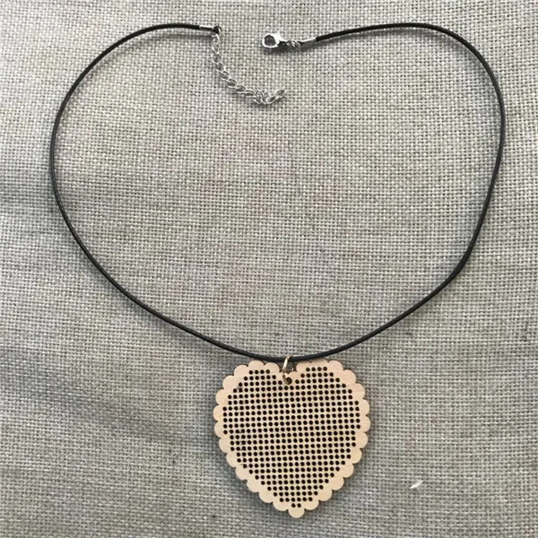 Mini Lace Heart-shaped Wooden Cross stitch Chips DIY Gift Wooden Chip Pendant Handmade Chip Counted Cross Stitch Wood Chips
Mini Lace Heart-shaped Wooden Cross stitch Chips DIY Gift Wooden Chip Pendant Handmade Chip Counted Cross Stitch Wood Chips