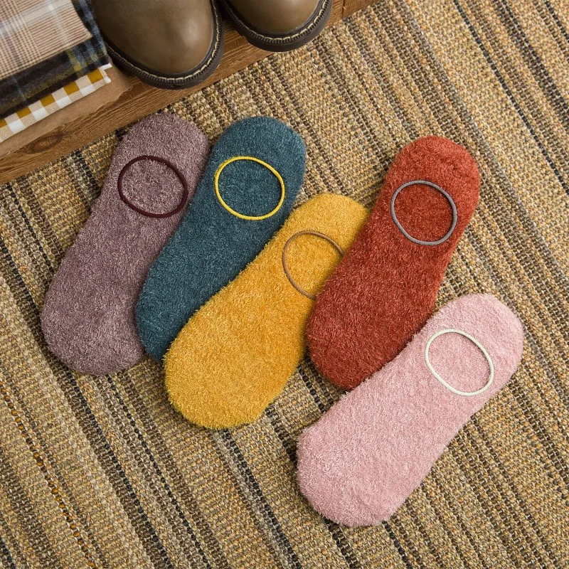 Simple Socks Women Coral Fleece Keep Warm Wild Ankle Socks Candy Colors Elasticity Shallow Mouth Socks Female Casual
Simple Socks Women Coral Fleece Keep Warm Wild Ankle Socks Candy Colors Elasticity Shallow Mouth Socks Female Casual