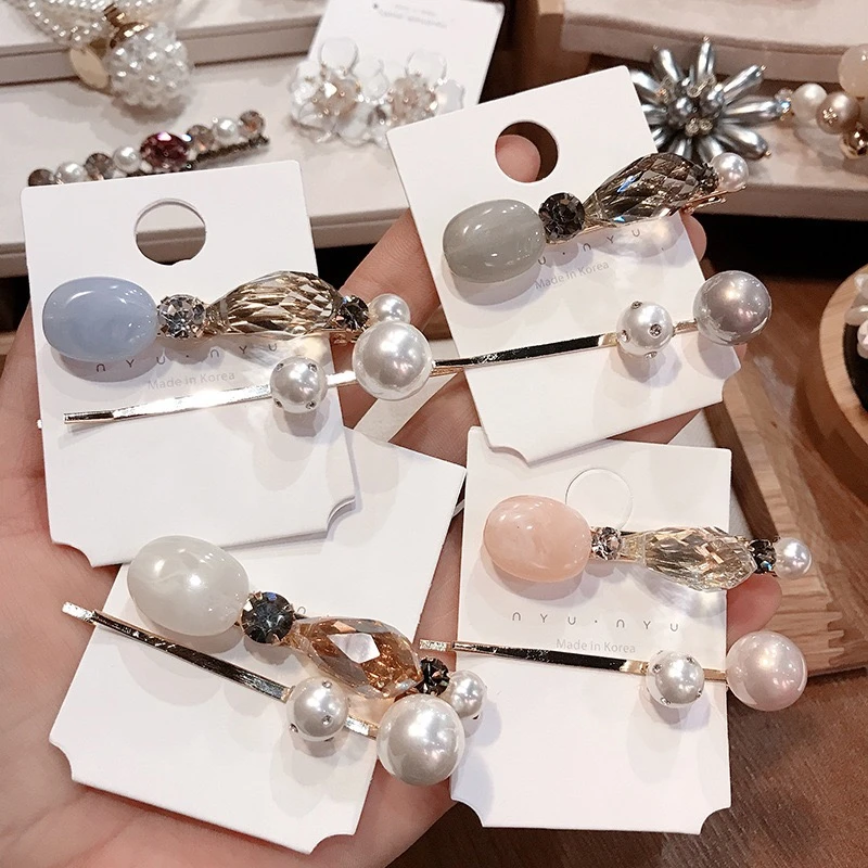 2Pcs Hot Sale 4 Colors Korean Crystal Pearl Elegant Women Barrettes Hair Clip Hairgrips Hair Accessories Gift Wholesale
2Pcs Hot Sale 4 Colors Korean Crystal Pearl Elegant Women Barrettes Hair Clip Hairgrips Hair Accessories Gift Wholesale