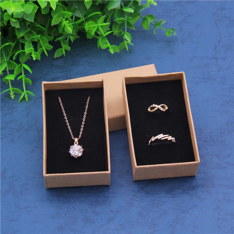 16pcs/lot Jewelry Sets Display Box Cardboard Necklace Earrings Ring Box 5*8 Packaging Gift Box with Black Sponge & Satin Ribbon
16pcs/lot Jewelry Sets Display Box Cardboard Necklace Earrings Ring Box 5*8 Packaging Gift Box with Black Sponge & Satin Ribbon