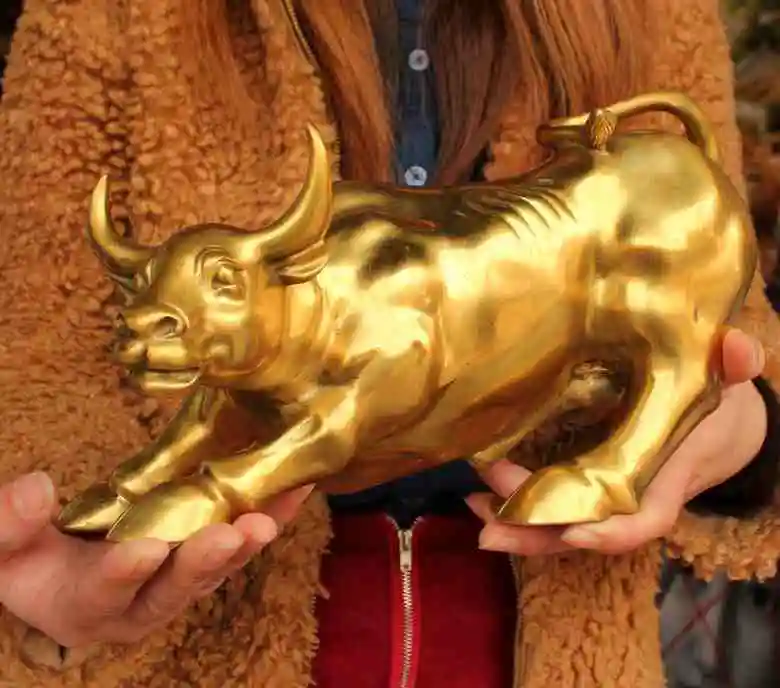 67111732+++Large Wall Street Chieese Bronze Fierce Bull OX Statue 11"Long Yellow
67111732+++Large Wall Street Chieese Bronze Fierce Bull OX Statue 11"Long Yellow
