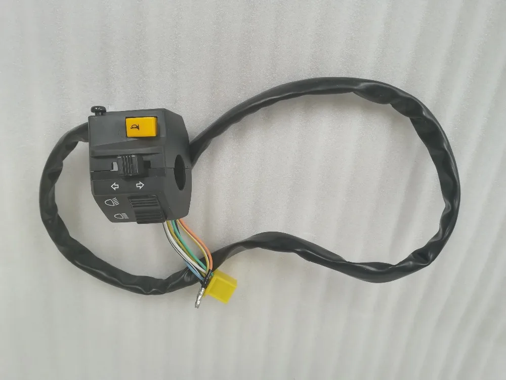 Motorcycle Left Handle Switch Assy Hand Switch On-off& Electric Starter Switch For Suzuki GN250 1pc
Motorcycle Left Handle Switch Assy Hand Switch On-off& Electric Starter Switch For Suzuki GN250 1pc