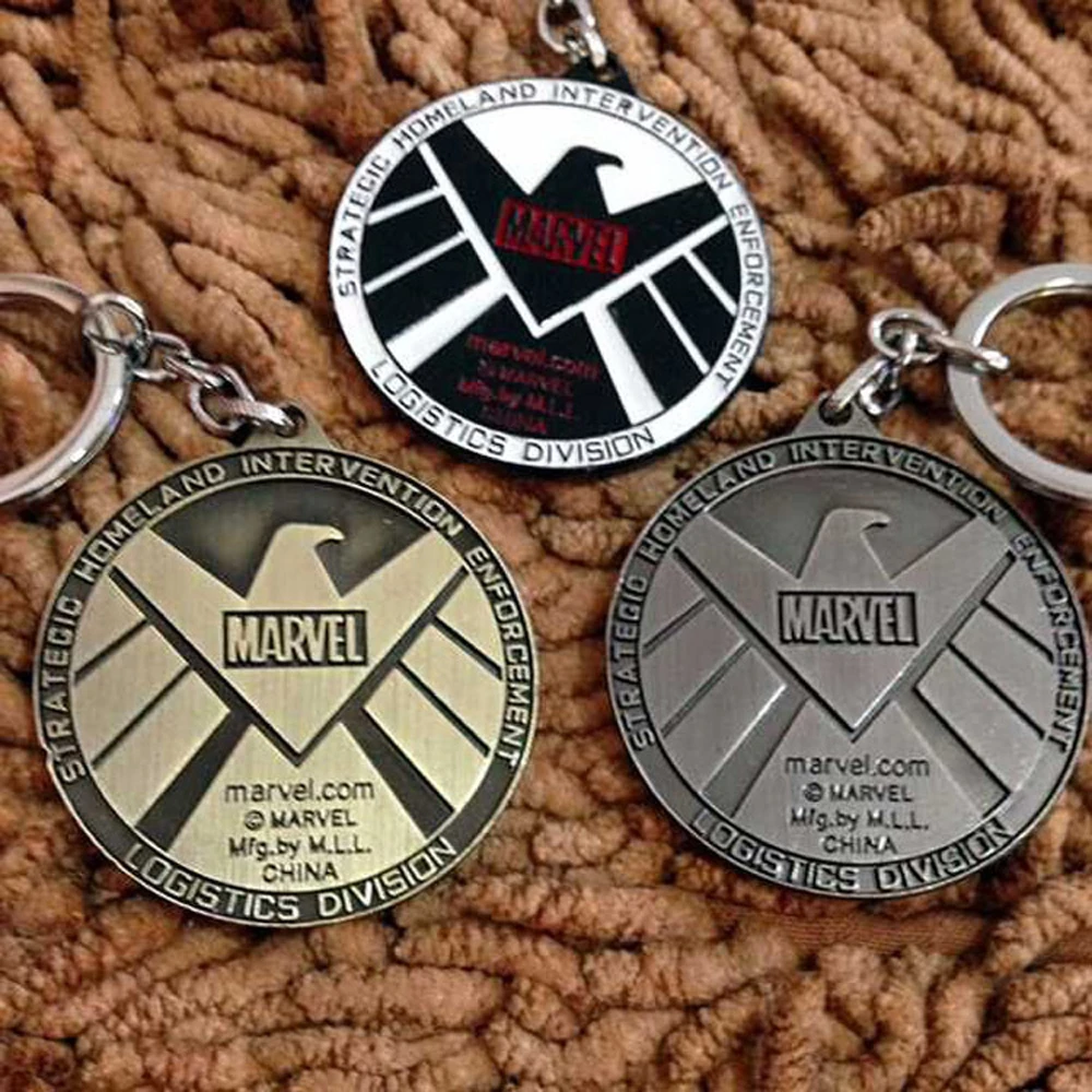 The Marvel Avengers Bureau Key Chain Agents of Shield Red Octopus Shield Charm Keychain Series Keyring Gift Jewelry Accessories
The Marvel Avengers Bureau Key Chain Agents of Shield Red Octopus Shield Charm Keychain Series Keyring Gift Jewelry Accessories
