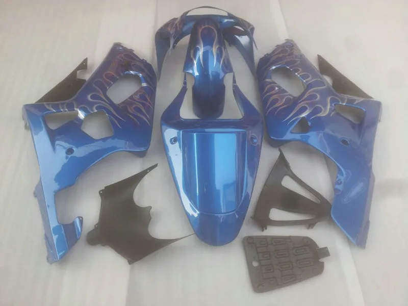 Набор обтекателей для GSXR600 750 K1 01 02 03 GSXR 600 GSXR750 2001 2003 ABS Silver flames blue набор + подарки