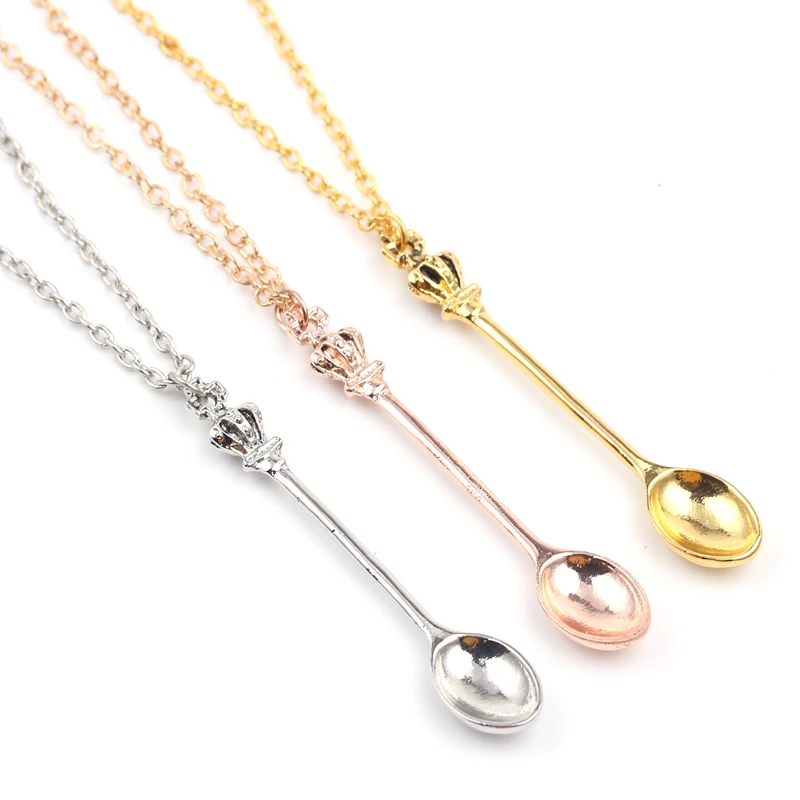 New Mini Tea Spoon Gold Silver Rose Gold Color Pendant Necklace with King Queen Crown Unique Link Chain Jewelry Accessories
New Mini Tea Spoon Gold Silver Rose Gold Color Pendant Necklace with King Queen Crown Unique Link Chain Jewelry Accessories