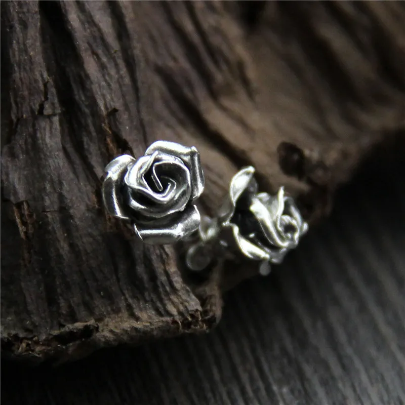 Handmade Craft Vintage 925 Sterling Silver Rose Flower Stud Earrings for Women Wedding Party Gift Jewelry Fashion Accessory
Handmade Craft Vintage 925 Sterling Silver Rose Flower Stud Earrings for Women Wedding Party Gift Jewelry Fashion Accessory