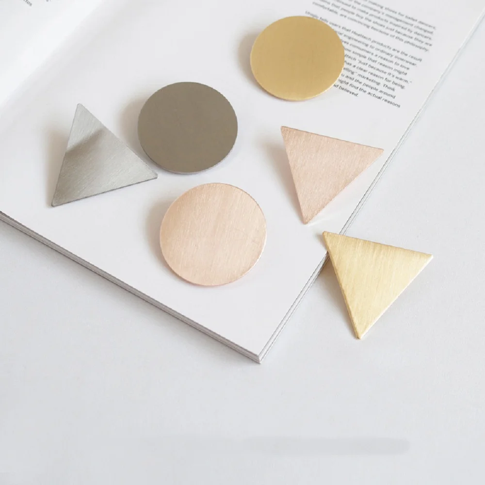NEW Women Geometric Bun Maker Hair Accessories Metal Modern Stylish Hair Claw Hair Clips Barrette Girls DIY Hair Styling Tools
NEW Women Geometric Bun Maker Hair Accessories Metal Modern Stylish Hair Claw Hair Clips Barrette Girls DIY Hair Styling Tools