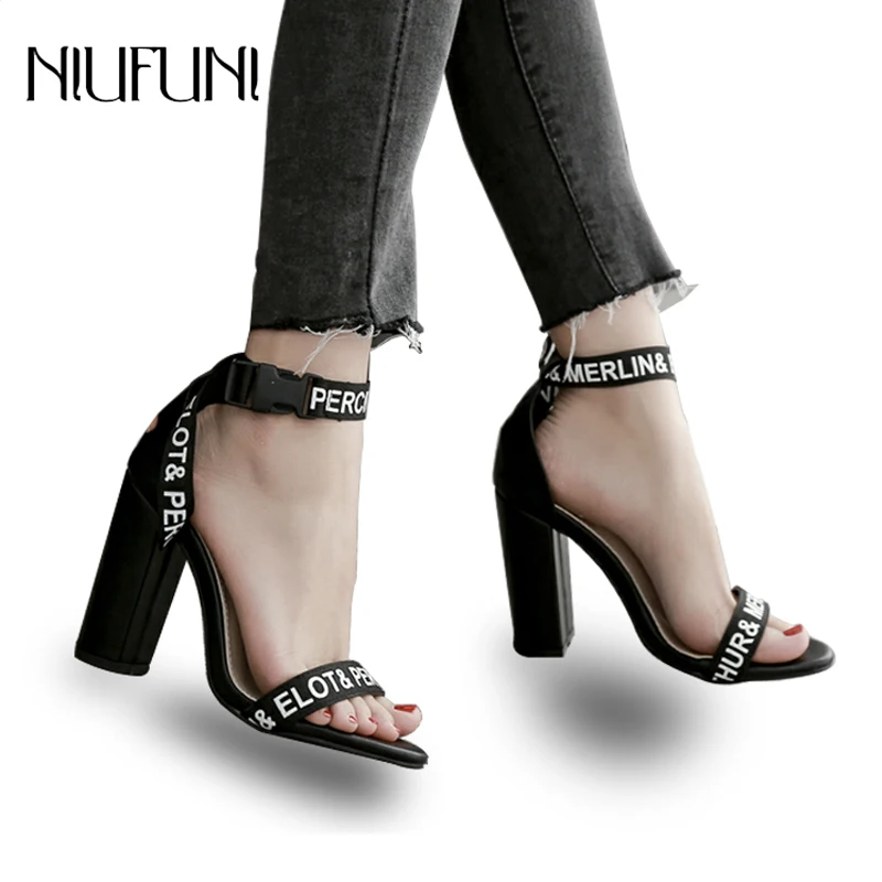 High Heeled Thin Heel Buckle Band Open Toe Comfortable Women Sandals Platform Shoes Female Dress Shoes Sweet Fashion Style Party
High Heeled Thin Heel Buckle Band Open Toe Comfortable Women Sandals Platform Shoes Female Dress Shoes Sweet Fashion Style Party