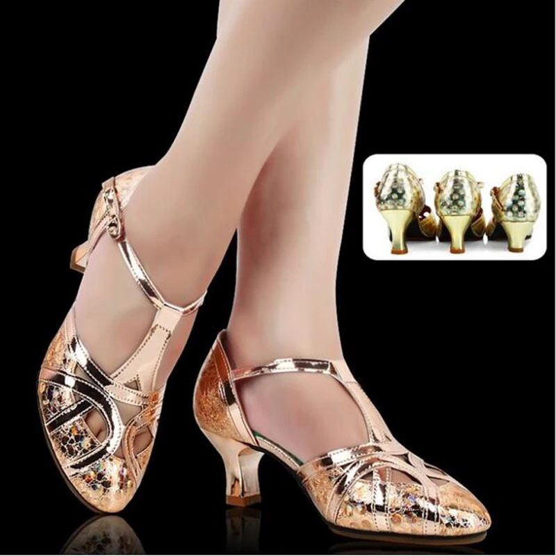 Women's Glitter Leather Latin Dance Shoes Closed Toe Soft Sole Salsa Modern Shoe Tango Ballroom Dancing Shoes 3.5/5.5/6.5cm Heel
Women's Glitter Leather Latin Dance Shoes Closed Toe Soft Sole Salsa Modern Shoe Tango Ballroom Dancing Shoes 3.5/5.5/6.5cm Heel
