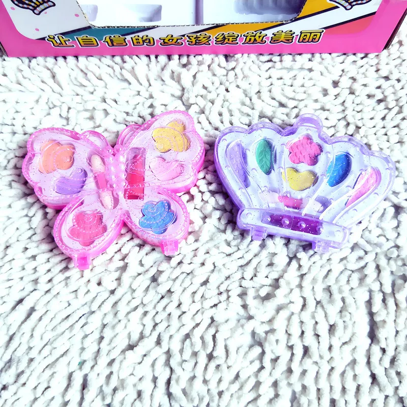 Pretend Play Girl Toys Make Up Princess Cosmetics Toys Lipstick Eye Shadow Set Decorations Heart-shaped Boxed Girl Toys for Kids
Pretend Play Girl Toys Make Up Princess Cosmetics Toys Lipstick Eye Shadow Set Decorations Heart-shaped Boxed Girl Toys for Kids