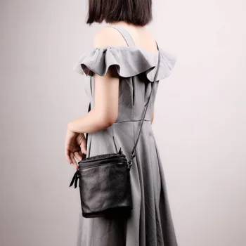 women real Genuine Leather small Bucket black/brown female Messenger bag casual women's shoulder bag Crossbody bags lady gifts 
women real Genuine Leather small Bucket black/brown female Messenger bag casual women's shoulder bag Crossbody bags lady gifts
