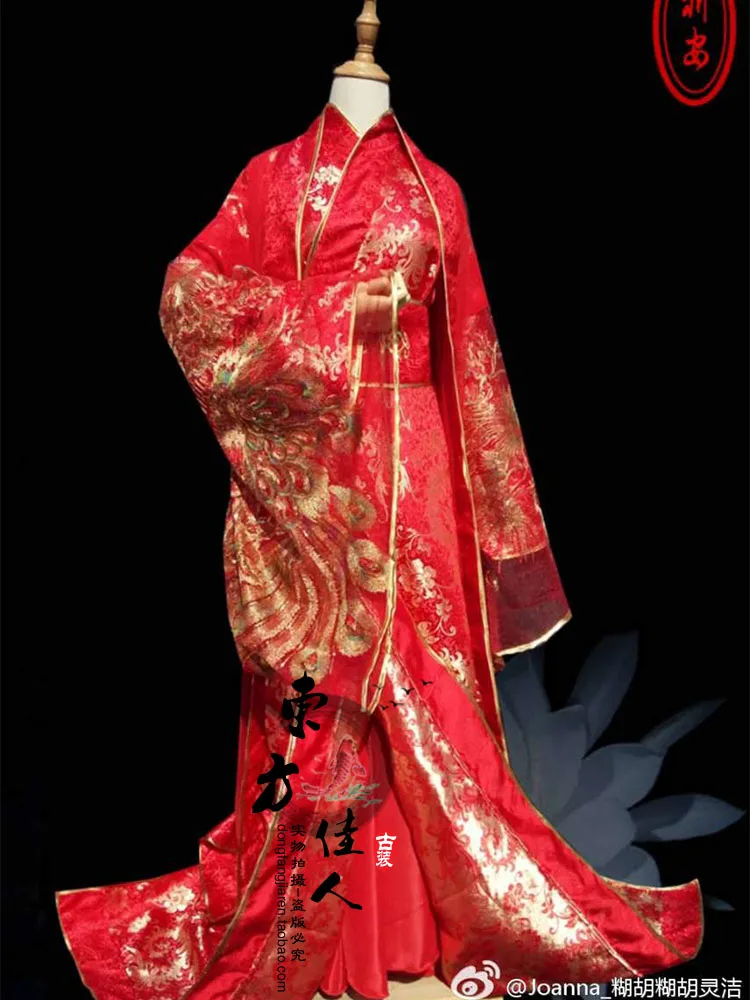 Фото Bride Groom Couple Red Wedding Costume Hanfu Golden Phoenix Princess Delicate Embroidery for TV Play Smile | Тематическая одежда и
