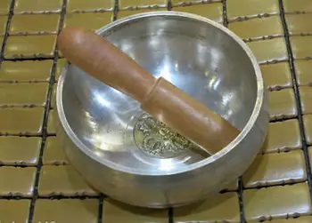 OLD Tibetan Singing Bowl Tibetan hand hammered collectable diameter 80mm
OLD Tibetan Singing Bowl Tibetan hand hammered collectable diameter 80mm