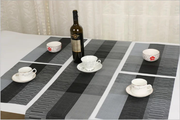 30 * 150 classic green table flag Hotel restaurant high-end insulation anti-skid eat mat family characteristics
30 * 150 classic green table flag Hotel restaurant high-end insulation anti-skid eat mat family characteristics