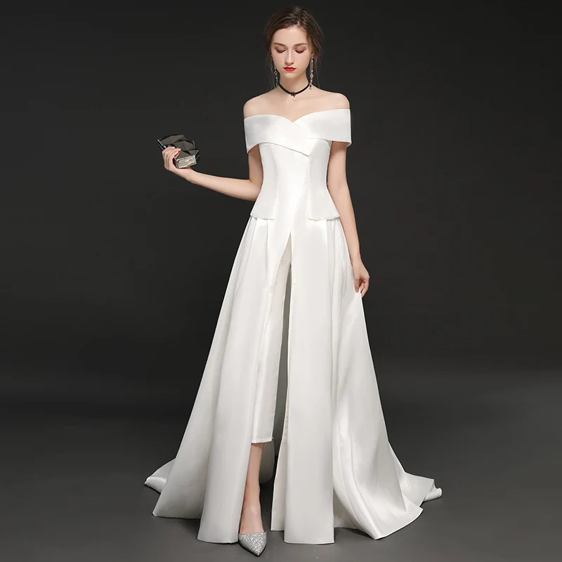 Robe De Mariee Wedding Jumpsuits 2019 Boat Neck New Charming Satin Wedding Dress Off the Shoulder Vestidos de Novia Bride Dress
Robe De Mariee Wedding Jumpsuits 2019 Boat Neck New Charming Satin Wedding Dress Off the Shoulder Vestidos de Novia Bride Dress