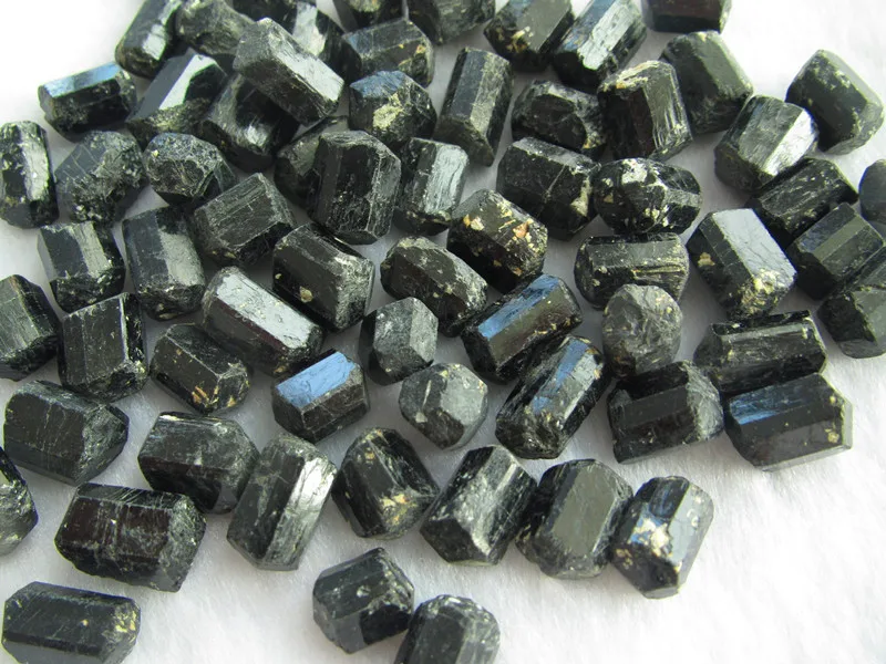Natural black tourmaline tourmaline nunatak energy stones raw rocks nunatak Wholesale100g/lot
Natural black tourmaline tourmaline nunatak energy stones raw rocks nunatak Wholesale100g/lot