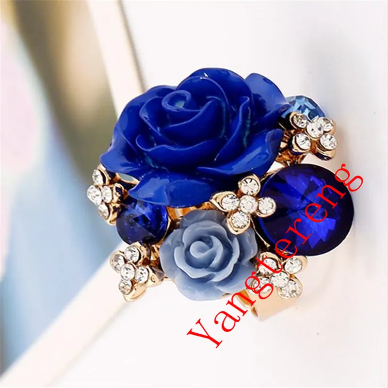 New fashion sweet resin roses adjustable personality ring Royal blue 
New fashion sweet resin roses adjustable personality ring Royal blue