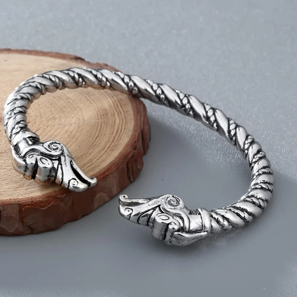 CHENGXUN Punk Style Top Quality Pagan Viking Dragon Bracelets Bangles for Man and Women Handmade Cuff Bangle Gifts 
CHENGXUN Punk Style Top Quality Pagan Viking Dragon Bracelets Bangles for Man and Women Handmade Cuff Bangle Gifts