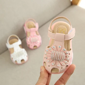 Baby Girls Shoes LED light Sandals Beautiful Princess Flower Glowing Children Shoes Soft Sole Newborn 2019 Toddler Shoes 9M-6Y
Baby Girls Shoes LED light Sandals Beautiful Princess Flower Glowing Children Shoes Soft Sole Newborn 2019 Toddler Shoes 9M-6Y