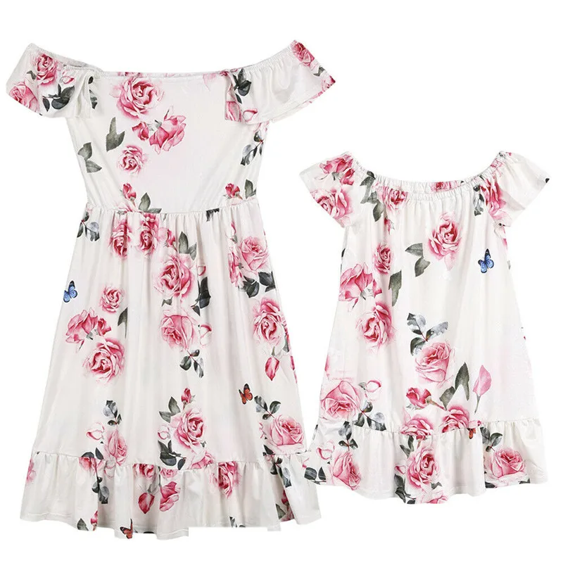 Mother and daughter Dress Floral Matching Mom Girls Family Clothes Outfits beach off Shoulder Dresses Elegant princess vestidos
Mother and daughter Dress Floral Matching Mom Girls Family Clothes Outfits beach off Shoulder Dresses Elegant princess vestidos