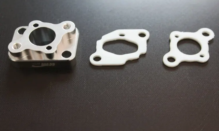 King Motor Aluminum Intake Spacer with Upgraded Gaskets Fits most 23cc to 30.5cc CY, Zenoha, King motor, Rovan engines
King Motor Aluminum Intake Spacer with Upgraded Gaskets Fits most 23cc to 30.5cc CY, Zenoha, King motor, Rovan engines
