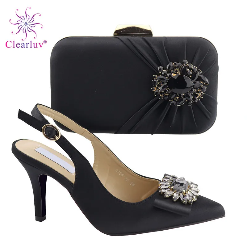 Latest African Shoes and Bags Matching Set Decorated with Appliques Pumps Women Shoes Sales In Women Matching Shoes and Bag Set
Latest African Shoes and Bags Matching Set Decorated with Appliques Pumps Women Shoes Sales In Women Matching Shoes and Bag Set