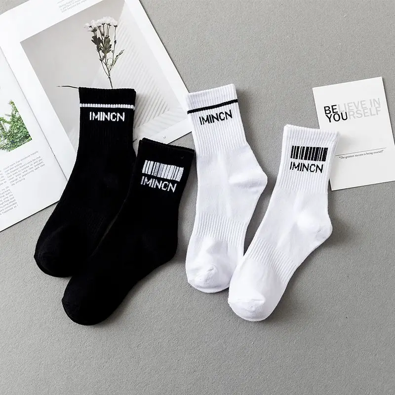 IMINCN 1Pair INS Cotton Brand New Quality Casual long office Sport Business Anti-Bacterial Deodorant Man Black White Long Sock
IMINCN 1Pair INS Cotton Brand New Quality Casual long office Sport Business Anti-Bacterial Deodorant Man Black White Long Sock