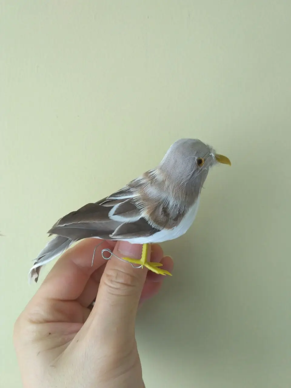 about 12cm gray feathers bird model toy,foam&feathers artificial bird handicraft, garden decoration, home furnishing d0993
about 12cm gray feathers bird model toy,foam&feathers artificial bird handicraft, garden decoration, home furnishing d0993