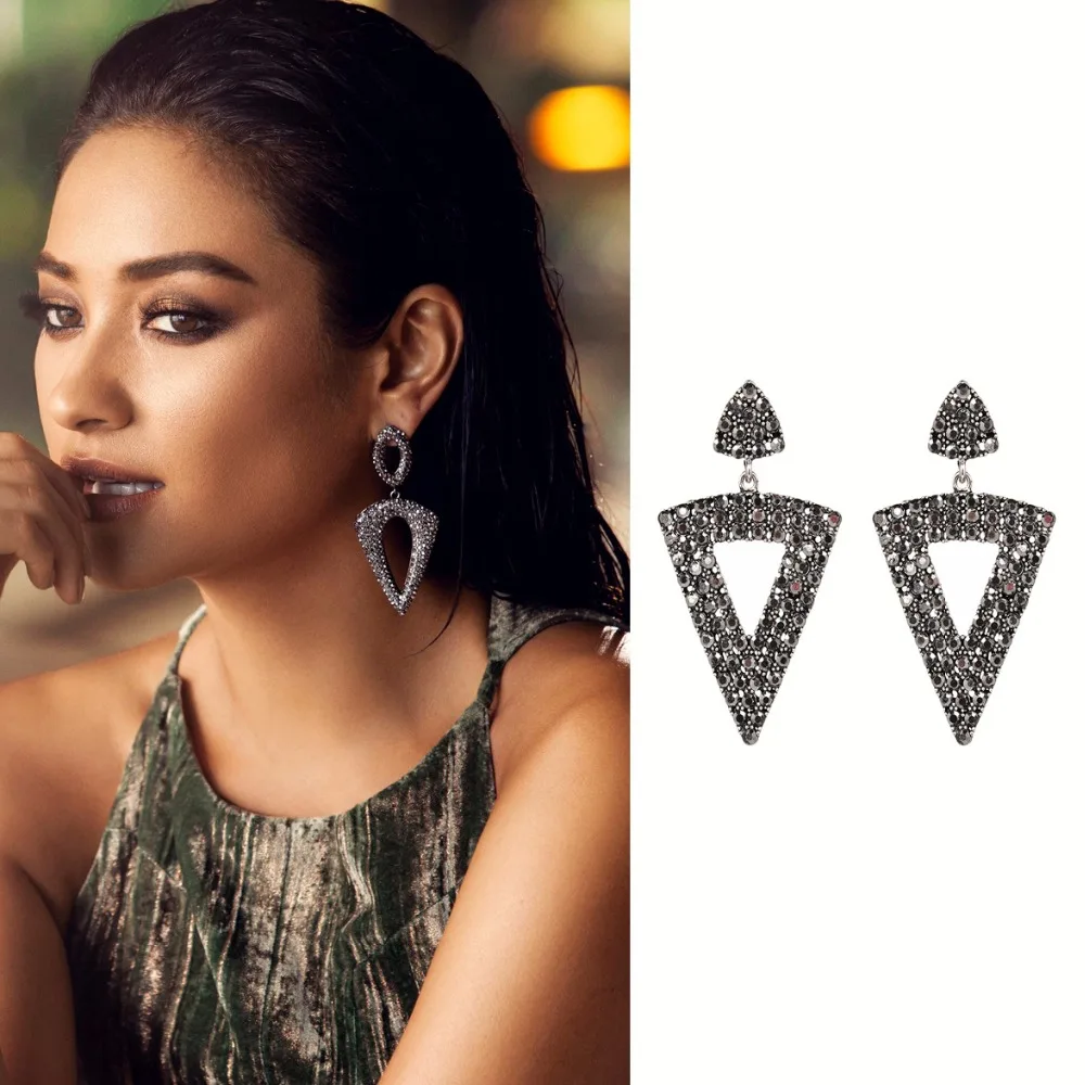 JUJIA Hot Sale 2019 High Quality Full Rhinestones Triangle Wedding Women Drop Earrings Long Earrings For Women
JUJIA Hot Sale 2019 High Quality Full Rhinestones Triangle Wedding Women Drop Earrings Long Earrings For Women