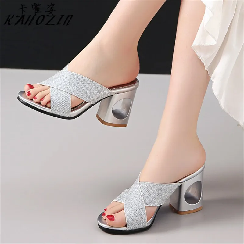 Summer slippers women's high heel sandals platform matte upper silver blue hollow shoes with sexy ladies with size 34-48
Summer slippers women's high heel sandals platform matte upper silver blue hollow shoes with sexy ladies with size 34-48