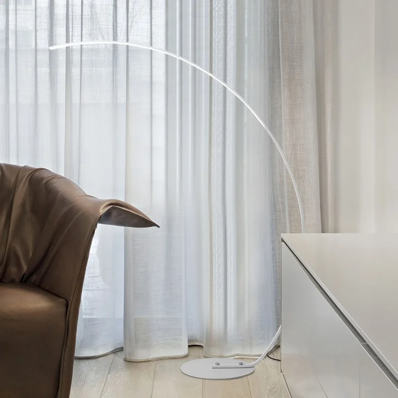 Slim-Design-LED-Floor-Lamp-with-Long-Arm-in-Black-or-White-Dimmable-LED-with-Remote (3)
