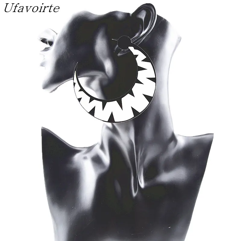 Ufavoirte Wholesale Fashion Moon Acrylic Charms Earrings For Women Punk Stud Earrings Earring Colour Gift
Ufavoirte Wholesale Fashion Moon Acrylic Charms Earrings For Women Punk Stud Earrings Earring Colour Gift